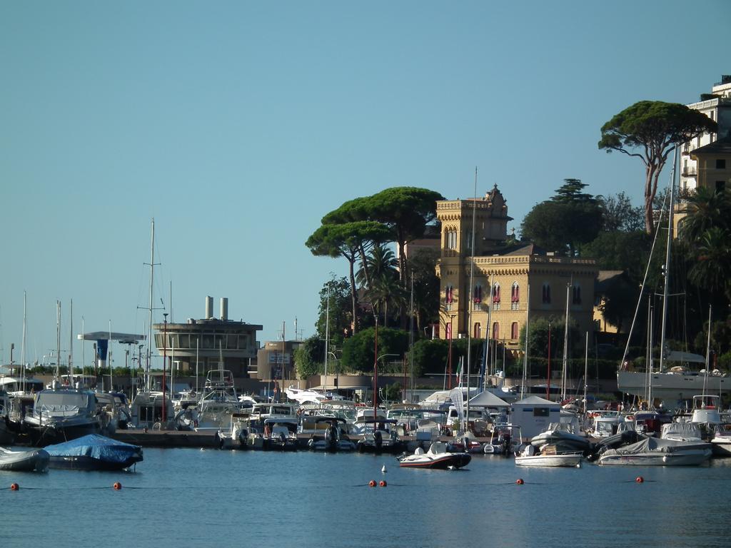 Studio Via Matteotti Rapallo Exteriör bild